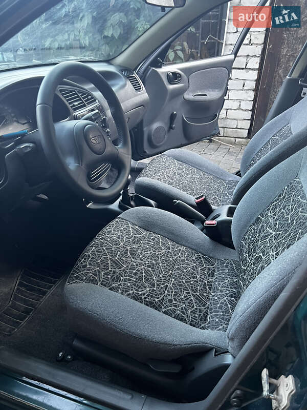 Седан Daewoo Sens 2005 в Дніпрі