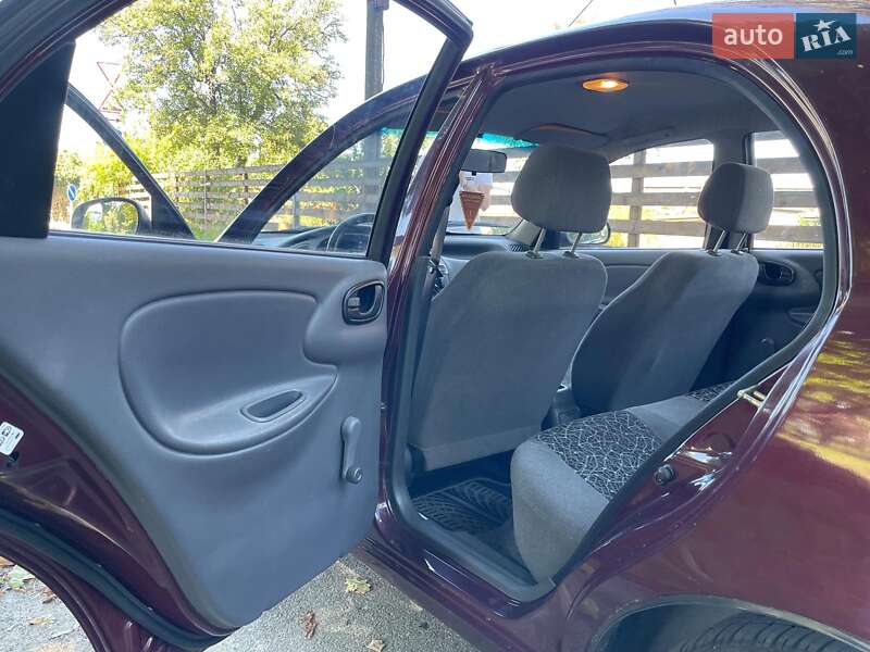 Седан Daewoo Sens 2010 в Киеве