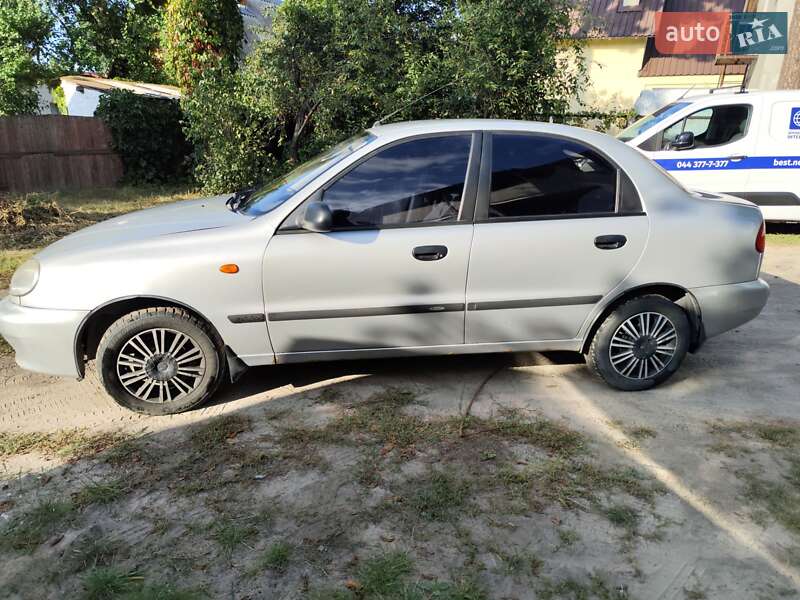 Седан Daewoo Sens 2006 в Ирпене