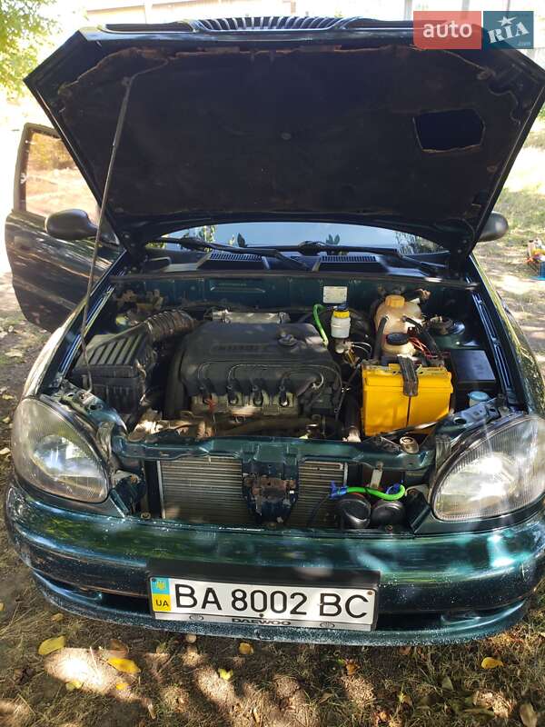 Седан Daewoo Sens 2001 в П'ятихатках