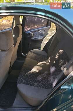 Седан Daewoo Sens 2001 в П'ятихатках