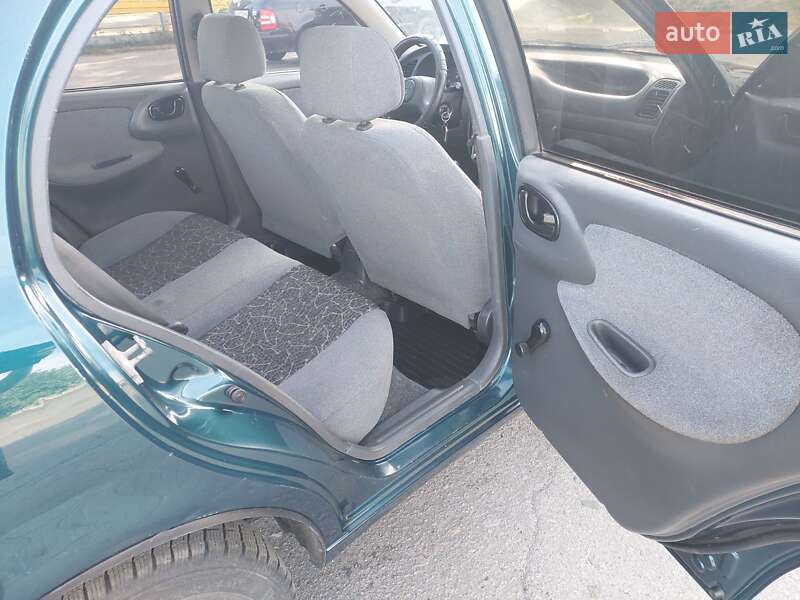 Седан Daewoo Sens 2005 в Карловке