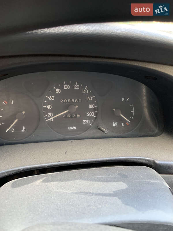 Седан Daewoo Sens 2004 в Галиче