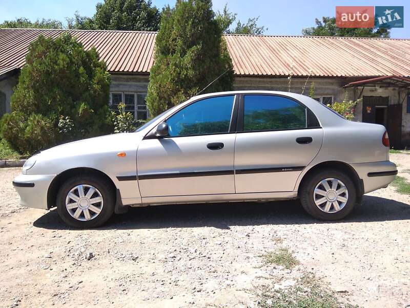 Седан Daewoo Sens 2004 в Запоріжжі
