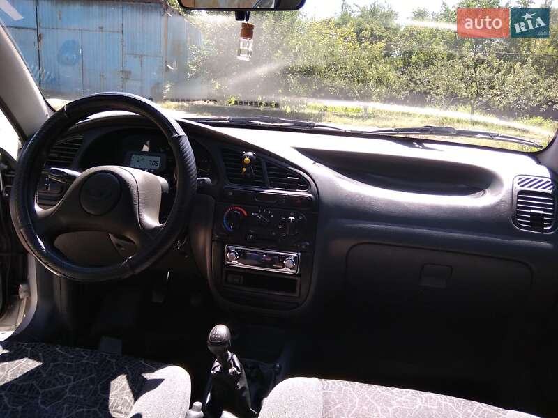 Седан Daewoo Sens 2004 в Запоріжжі