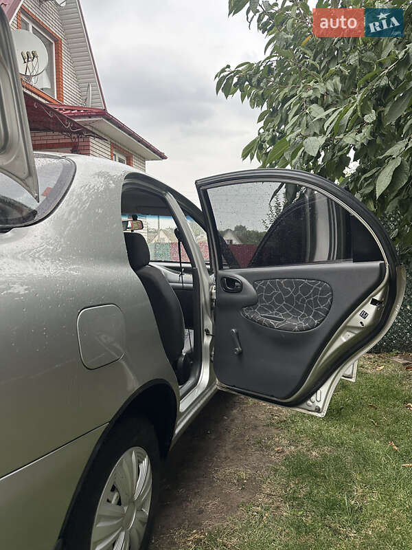 Седан Daewoo Sens 2002 в Кагарлыке