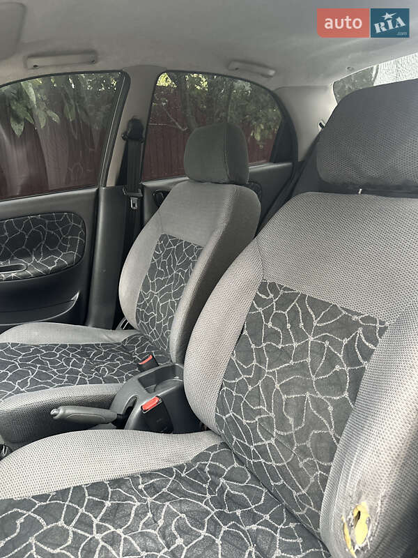 Седан Daewoo Sens 2002 в Кагарлыке