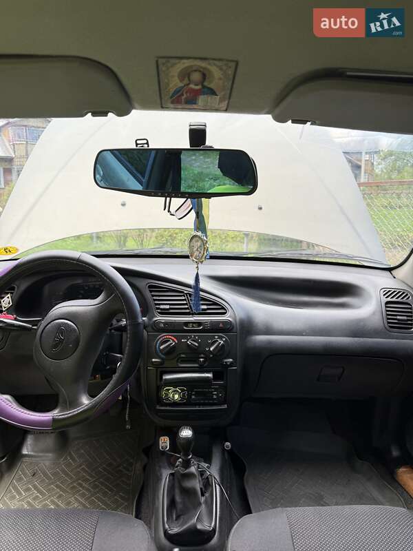 Седан Daewoo Sens 2005 в Львові