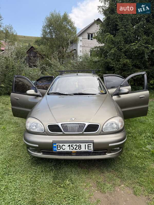 Седан Daewoo Sens 2005 в Львові
