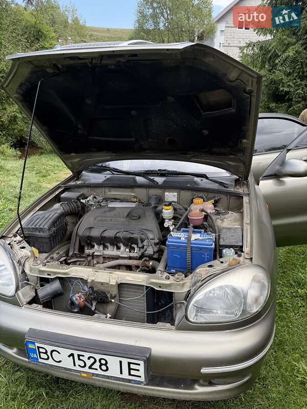 Седан Daewoo Sens 2005 в Львові