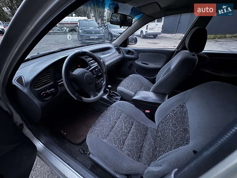 Седан Daewoo Sens 2004 в Киеве