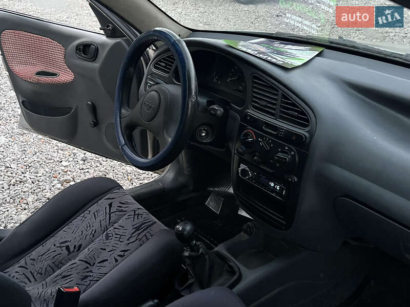 Седан Daewoo Sens 2004 в Харькове