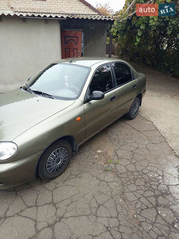 Седан Daewoo Sens 2005 в Днепре