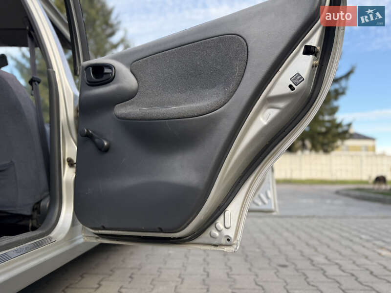 Седан Daewoo Sens 2005 в Звягеле