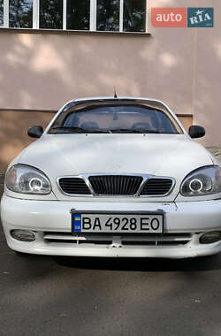 Седан Daewoo Sens 2005 в Новоукраїнці
