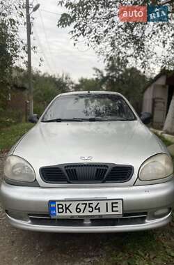 Седан Daewoo Sens 2004 в Ровно