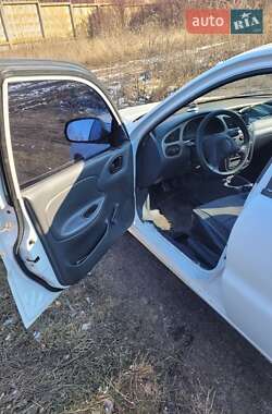 Хэтчбек Daewoo Sens 2011 в 