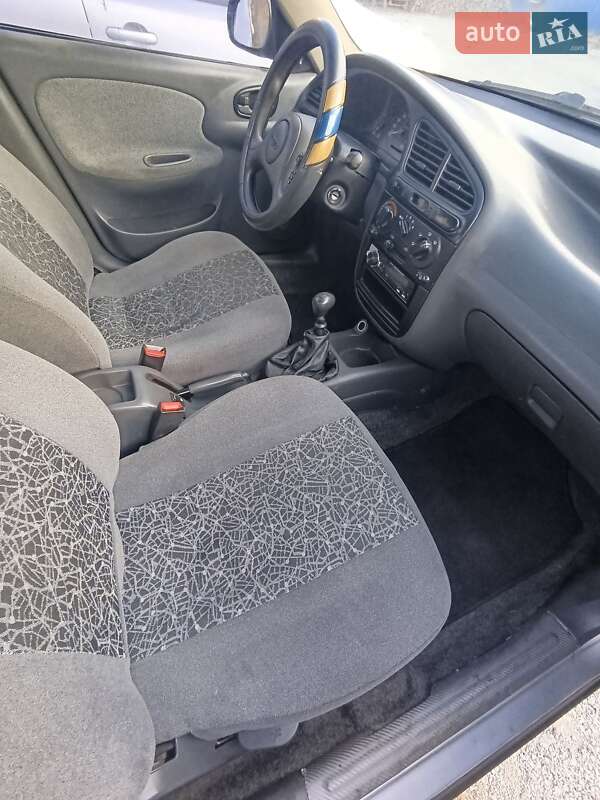 Седан Daewoo Sens 2006 в Дніпрі