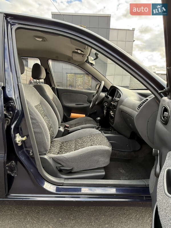 Седан Daewoo Sens 2006 в Дніпрі