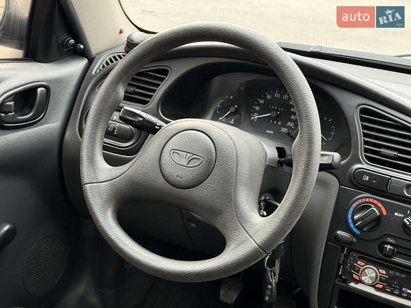 Седан Daewoo Sens 2006 в Дніпрі