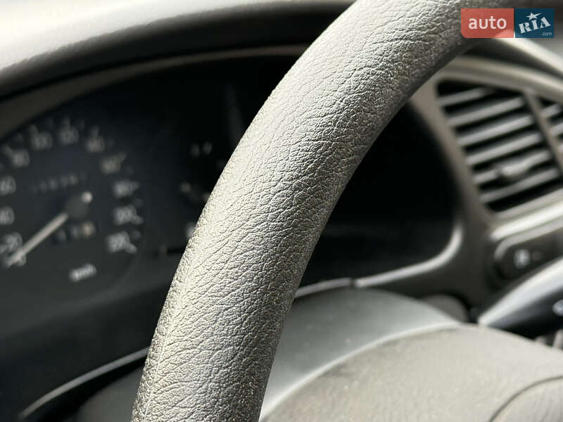 Седан Daewoo Sens 2006 в Дніпрі
