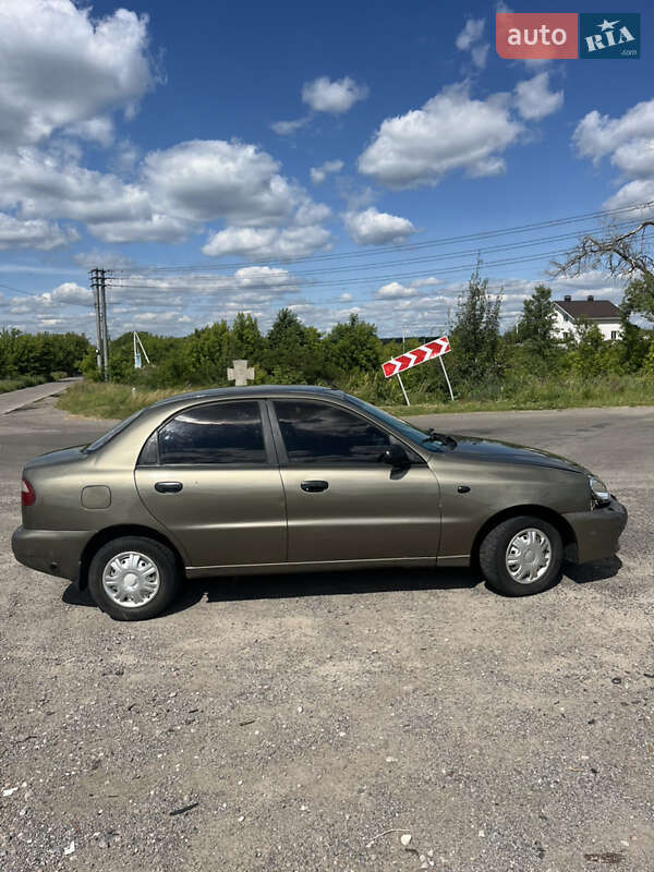 Седан Daewoo Sens 2004 в Обухове