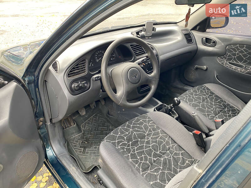 Седан Daewoo Sens 2004 в Тернополі