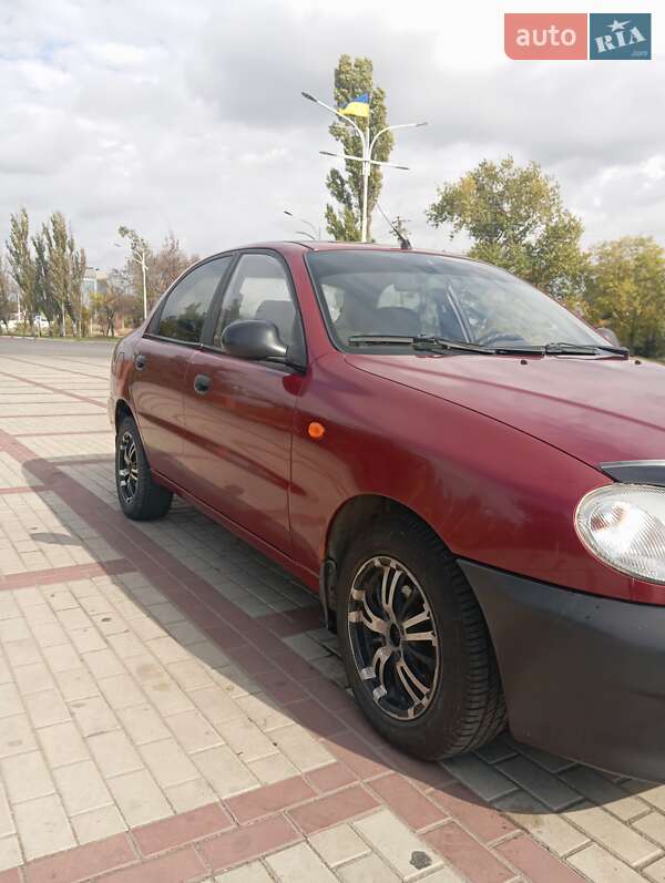 Седан Daewoo Sens 2005 в Ізмаїлі