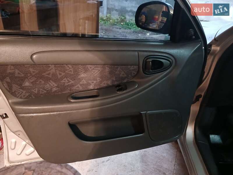 Седан Daewoo Sens 2003 в Харкові