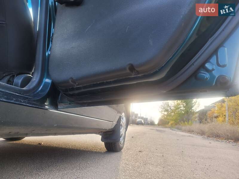 Седан Daewoo Sens 2004 в Каменском