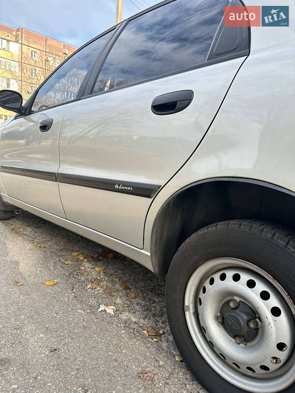 Седан Daewoo Sens 2004 в Кривому Розі