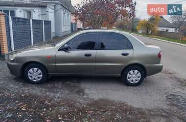 Седан Daewoo Sens 2007 в Хороле