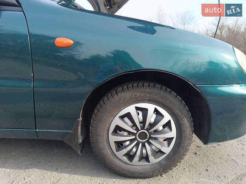 Седан Daewoo Sens 2003 в Дніпрі