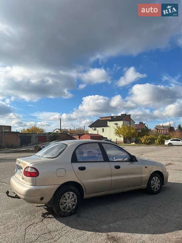 Седан Daewoo Sens 2004 в Полтаві