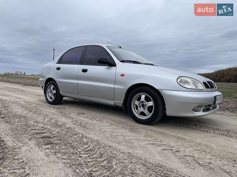 Седан Daewoo Sens 2002 в Малині