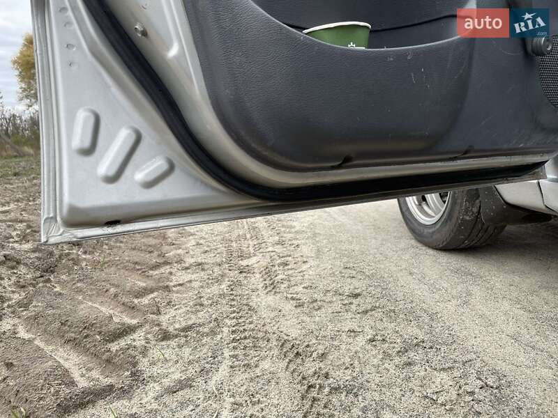 Седан Daewoo Sens 2002 в Малині