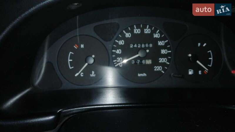 Седан Daewoo Sens 2006 в Киеве