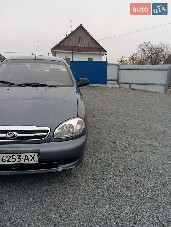 Седан Daewoo Sens 2010 в Рівному