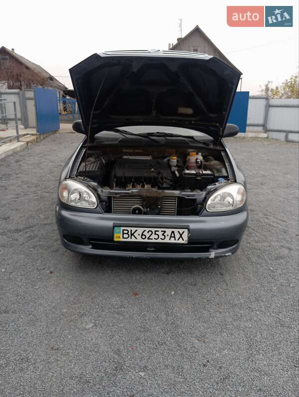Седан Daewoo Sens 2010 в Рівному