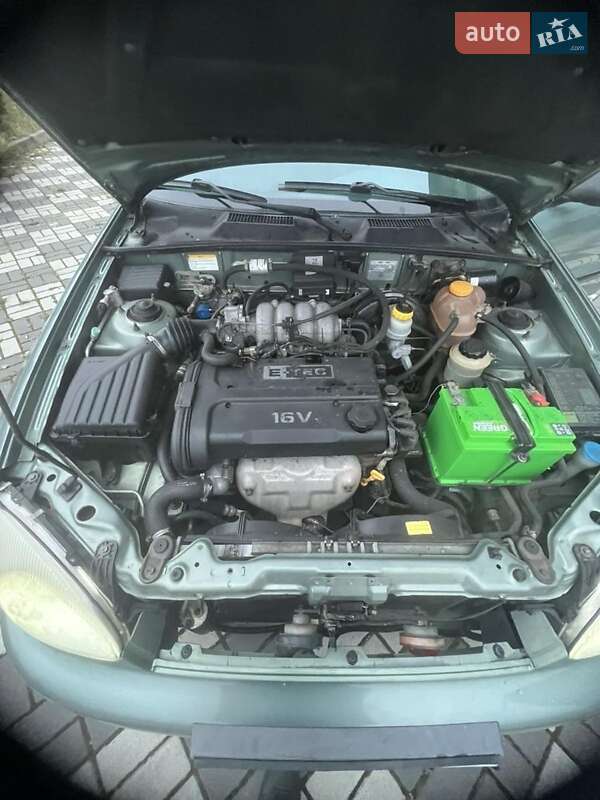 Седан Daewoo Sens 2009 в Буську