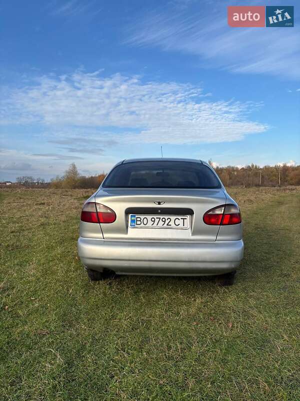 Седан Daewoo Sens 2003 в Теофиполе