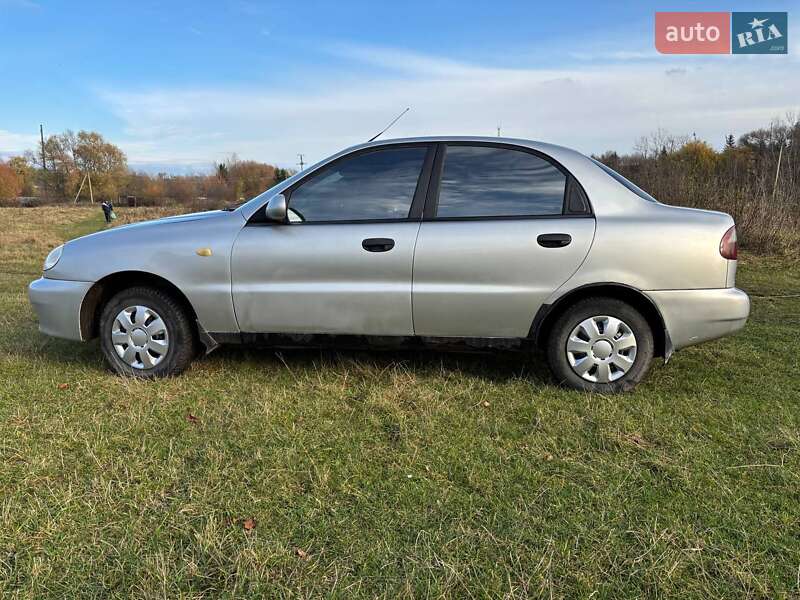 Седан Daewoo Sens 2003 в Теофиполе