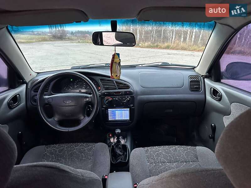 Седан Daewoo Sens 2005 в Деражне