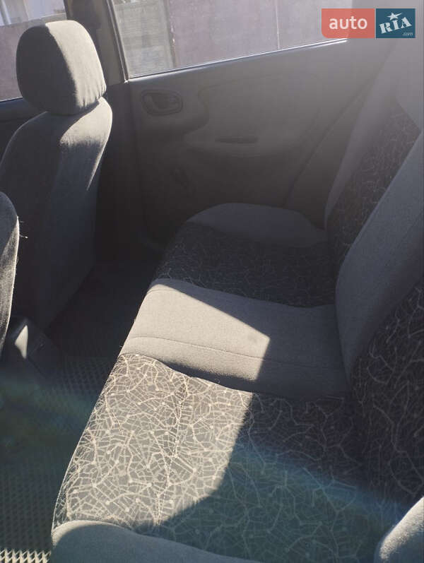 Седан Daewoo Sens 2006 в Черкасах