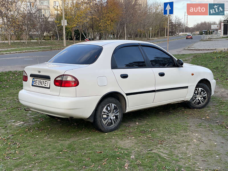 Седан Daewoo Sens 2002 в Херсоні