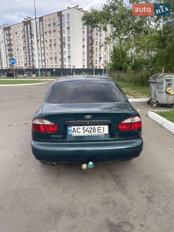 Седан Daewoo Sens 2004 в Рівному