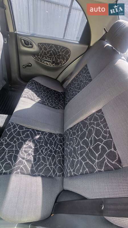 Седан Daewoo Sens 2004 в Ивано-Франковске