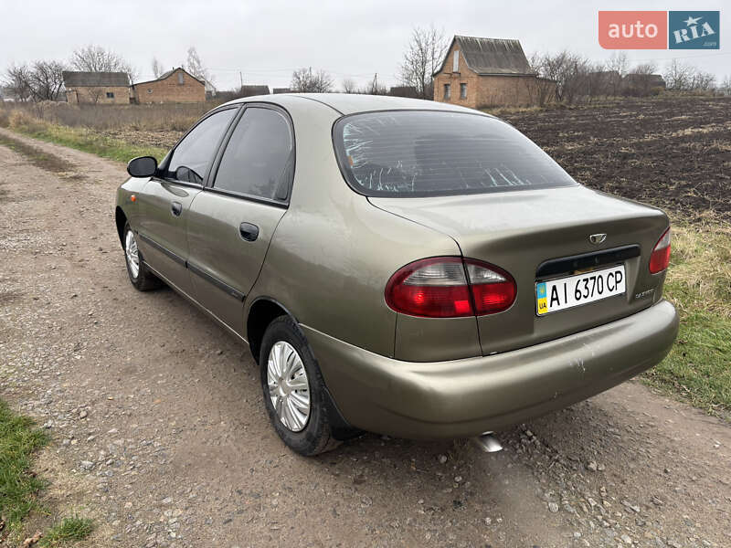 Седан Daewoo Sens 2003 в Сквире
