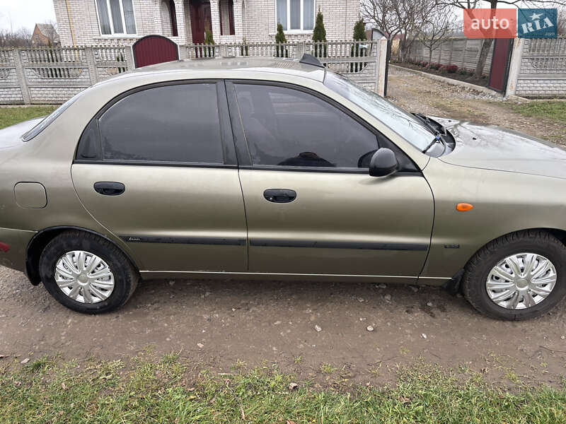 Седан Daewoo Sens 2003 в Сквире