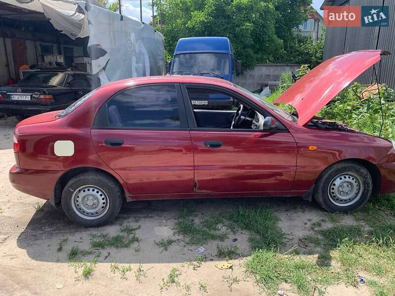 Седан Daewoo Sens 2006 в Макарові